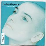 Hoes van Mandinka door Sinéad O’Connor