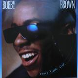 Hoes van Every Little Step door Bobby Brown