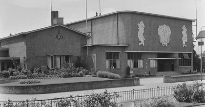 KRO-studio 1951 (foto: Bilsen, Joop van / Anefo; Nationaal Archief)