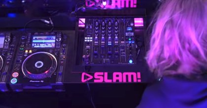 Avicii op één in de SLAM! Dance 1000