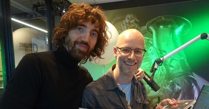 Stembussen voor de Sublime 500 feestelijk geopend door Jonathan Jeremiah
