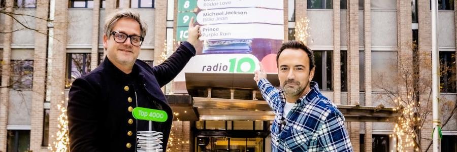 Gerard Ekdom en Guus Meeuwis onthullen ‘Top 4000’, Guus Meeuwis ontvangt ‘Top 4000 Oeuvre Award’